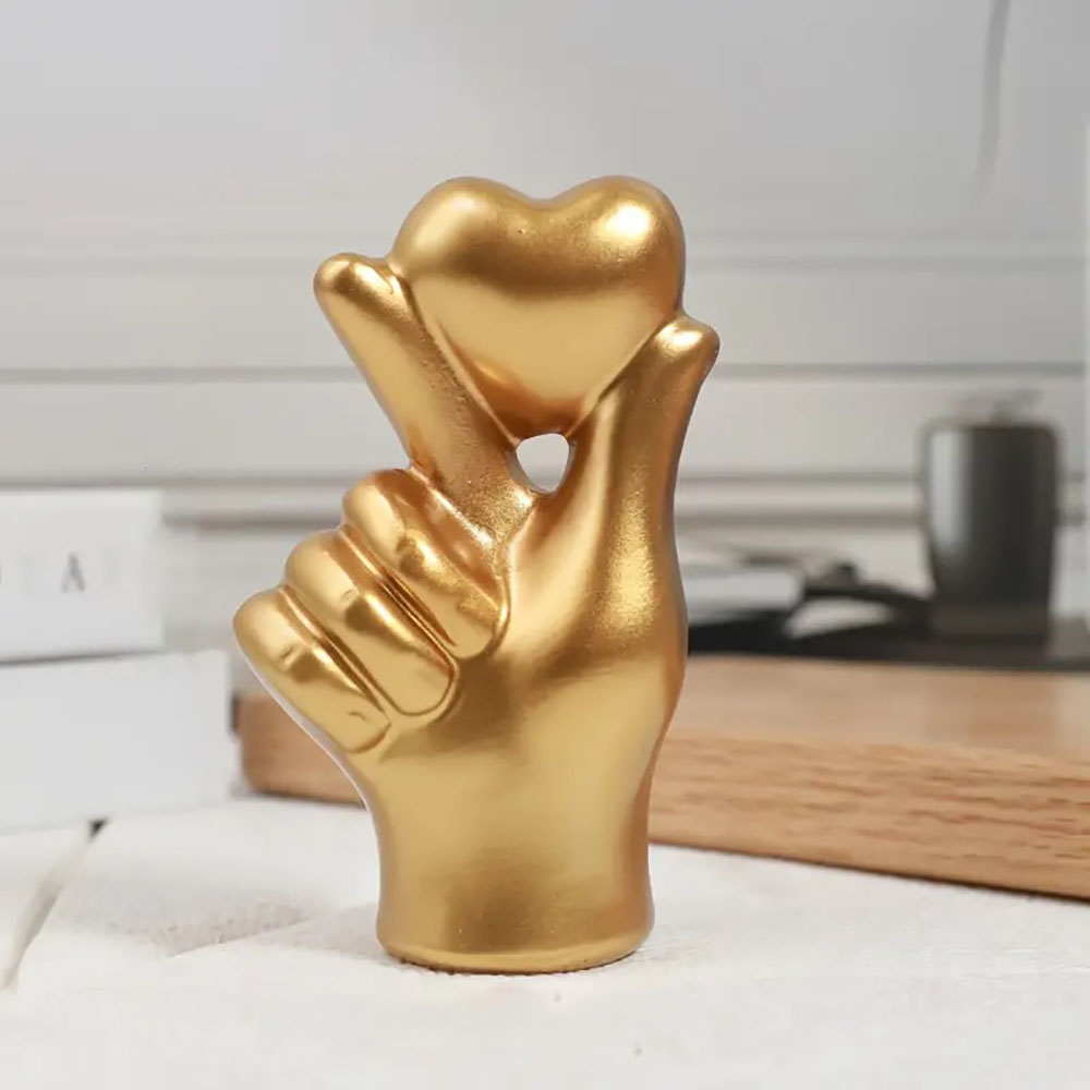 Heart Hand Gesture Statues Scu - Home Decor Y2K 评论和价格